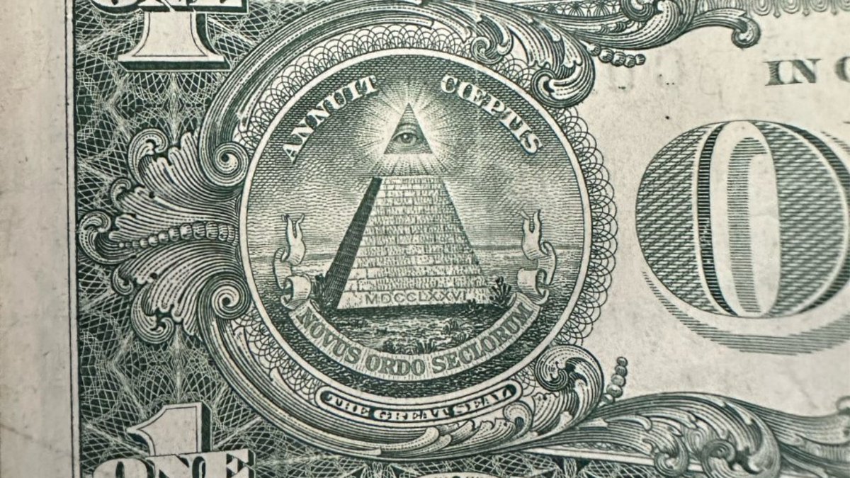 @xbtGBH You guys literally have the Illuminati Piramid on the one Dollar bill!