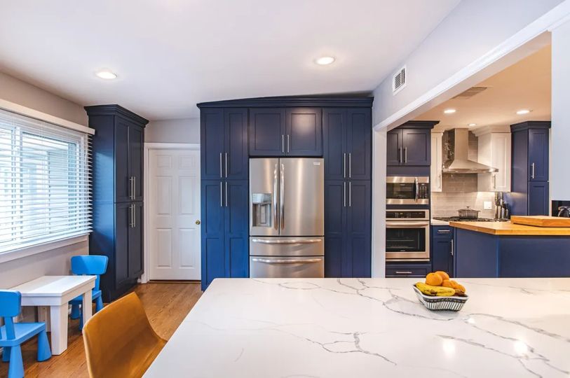 #kitchenremodeling #bathroomremodeling

Read this guide on how to clean your kitchen properly and hygienically clean cabinets and surfaces. Get valuable tips on which cleaning agents work best for cleaning... read more 👇👇👇
potomackitchenandbath.com/.../httppotoma…