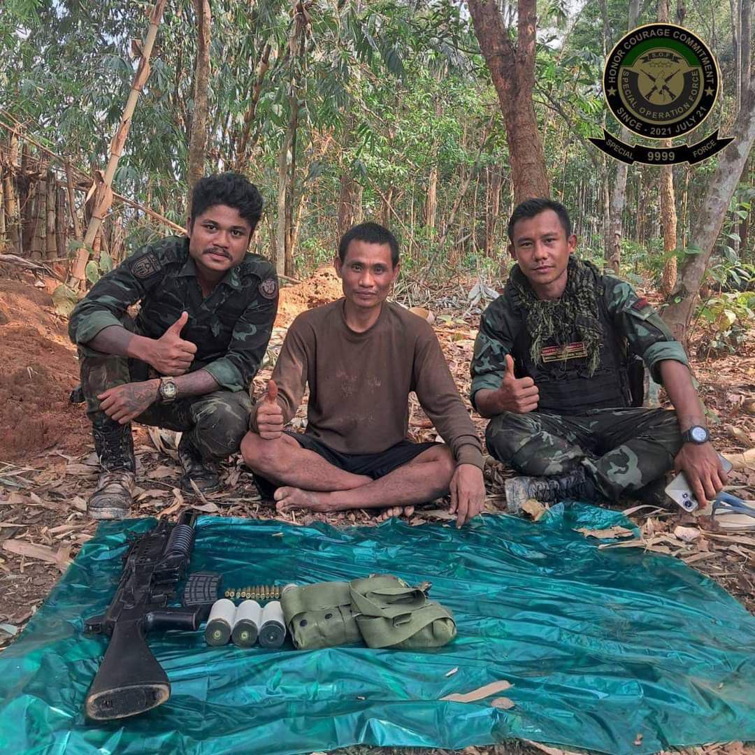 Thet Naing Oo, a sergeant from terrorist military council force returned to legal fold with 1 MA-4 launcher, 1 MA-4 rifle, ten 40 mm bombs, 200 bullets of 5.56 to Karen National Liberation Army (KNLA) on Apr.15, was awarded Thai Baht 80,000 in Kawkareik township.
#2024Apr23Coup