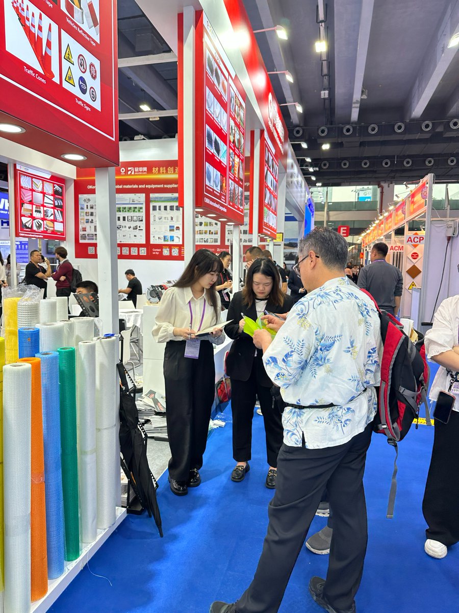 People coming to #okorder booth already have interest in our products! okorder.com 📢

👩‍👩‍👧👩‍👩‍👧‍👦👩‍👦‍👦👨‍👧Great crowds ware there all day to see okorder. ☺️☺️

#CantonFair #CNBM #ConstructionMaterials