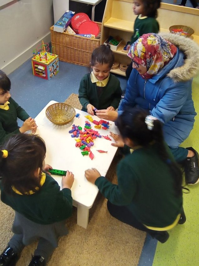 Parents’ Stay and Play Session in Nursery this morning was buzzing! It's great to see adults actively engaging and interacting with their children in play. We value and appreciate parental involvement. A big thank you to all the adults who attended. @PriestleyTrust #StayandPlay