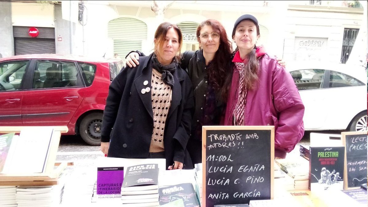 També Anita García amb les seves autoedicions d'artista i Lucía C. Pino amb "Crines" a @CanicheEd