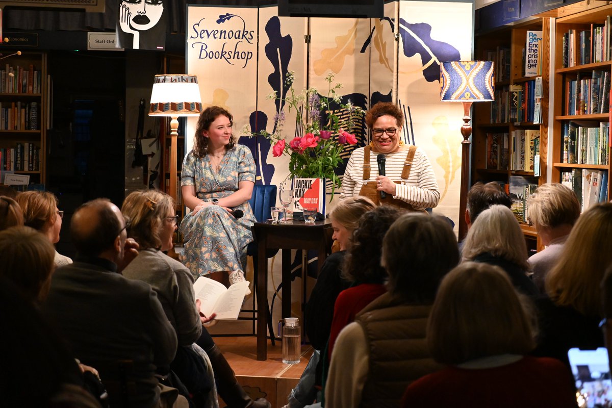 We laughed, we cried, what a brilliant evening with the magical Jackie Kay! Discussing grief, music, love and protest, Jackie's new poetry collection May Day is truly special. For signed copies, click the link below: sevenoaksbookshop.co.uk/shop/may-day-t…