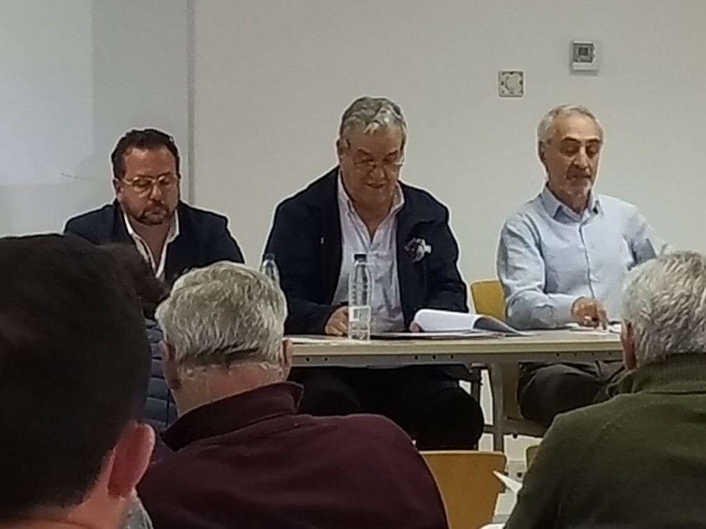 🗨️ ASAMBLEA ORDINARIA | #CyLBMasamblea

Se presenta el presupuesto económico para el ejercicio correspondiente al año 2024 y se explican las novedades que éste contiene.

Es aprobado por unanimidad.

#️⃣ #CyLesBalonmano