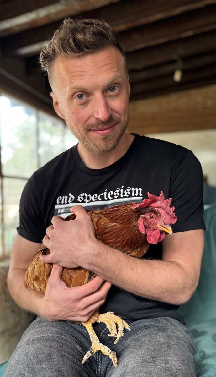 If everyone got to hold a #chicken (like I did here at Huerta Vida Digna Sanctuary), we'd have a whole lot more #vegans in the world. 🐔🧡 Sign up for my free newsletter: JohnOberg.org/subscribe