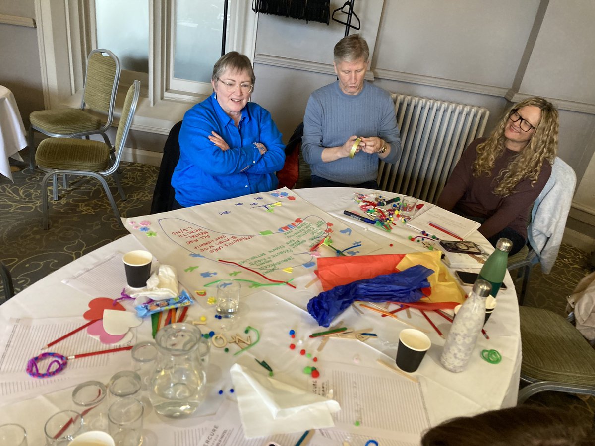 Ash Alom tweet media