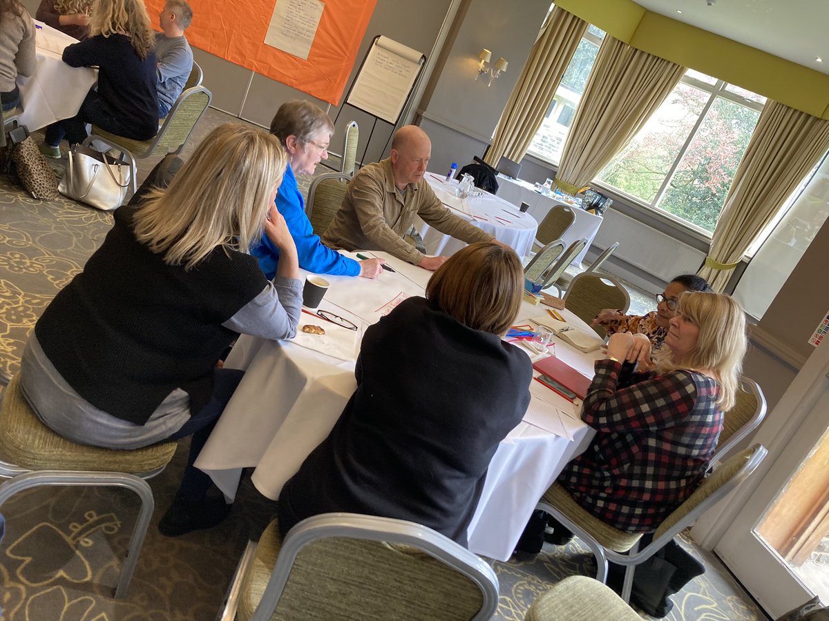 Ash Alom tweet media