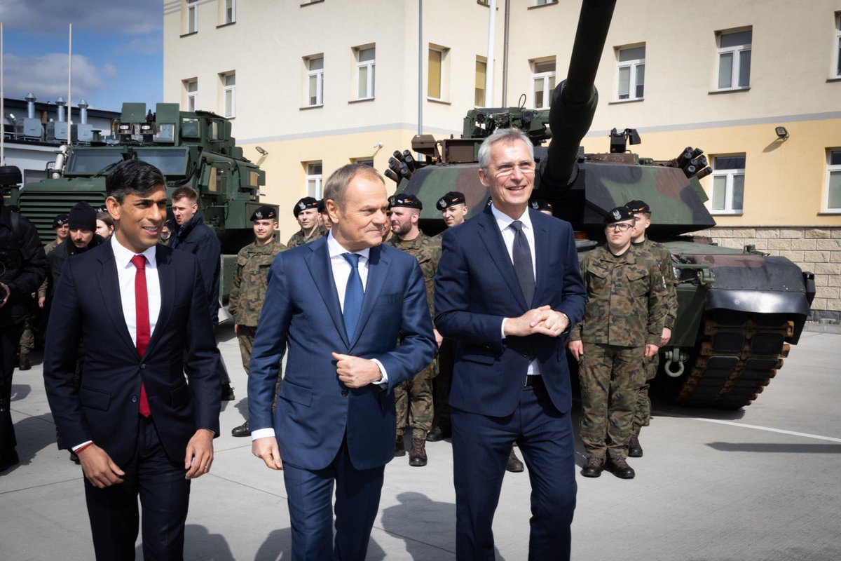 Thanks to PM @donaldtusk for hosting us today for key discussions on deterrence & defence and support to Ukraine. #Poland makes #NATO stronger. I also welcome PM @RishiSunak’s major announcement on defence spending & #Ukraine support. Once again, the #UK is leading by example.