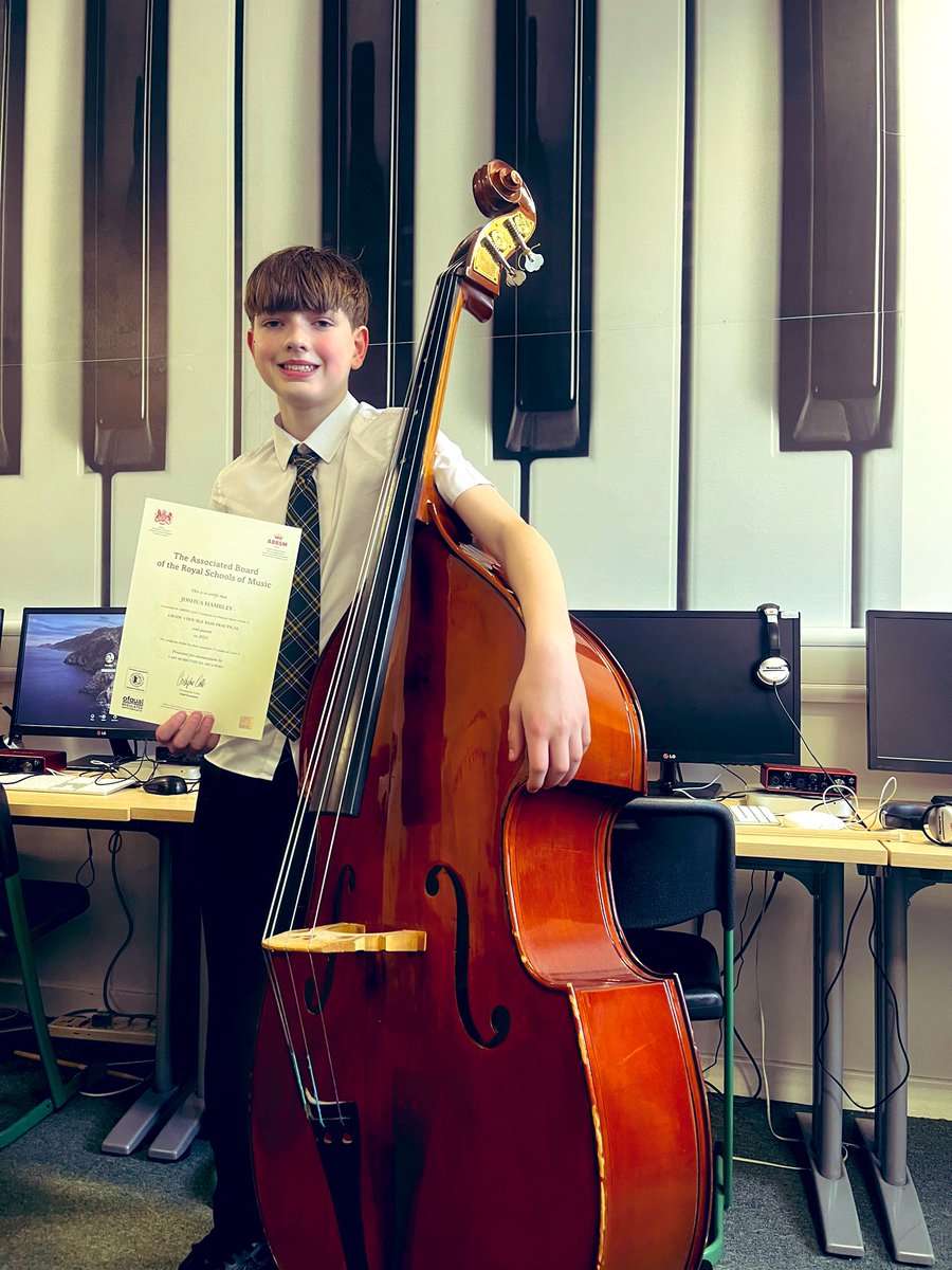 Recent ABRSM Exams, well done everyone! 👏🏻 

🎺🎶🎻 
Grade 2 Trombone - Orla (S1) and Billy (S1)
Grade 2 Baritone - Alex G (S1) and Alex Mc (S1) 
Grade 4 Trombone - Brodie (S3) and Zack (S4) 
Grade 4 Trumpet - James (S3)
Grade 4 Double Bass - Joshua (S3)

@UGSchool @MusicSlc