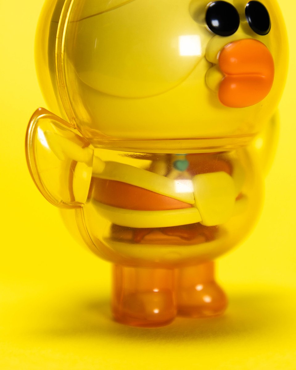 MightyJaxx's tweet photo. Peep our prototype for LINE FRIENDS BROWN and SALLY! Experience the beloved characters in a different light—dismantle them to find out what they look like on the inside. Pre-order now on https://t.co/ynPr4PZAuX! Don't miss out! #jasonfreeny #linefriends #brown #sally https://t.co/CsNKHuKQTV