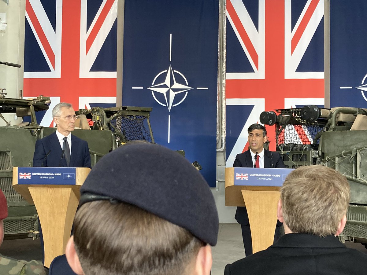 Big news from PM Sunak today in Poland: increasing 🇬🇧defence spending to 2.5% of GDP; biggest ever 🇬🇧package of military support to Ukraine with long-term commitment to 🇺🇦; strengthening 🇬🇧leadership in NATO; & deepening 🇬🇧🇵🇱cooperation.