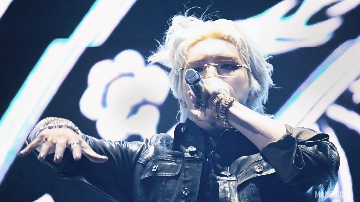 #MINGI #민기 #에이티즈 #ATEEZ 
#Coachella  #ATEEZatCoachella2024 #ATEEZatCoachella 

just MINGI with this glasses💛❤️‍🔥💛