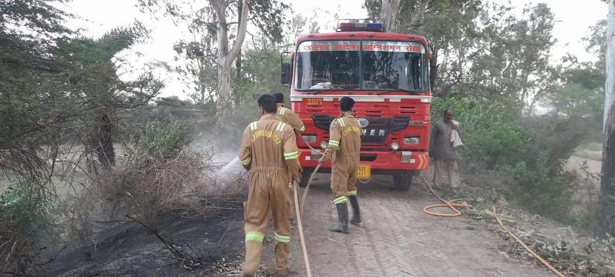baghpat_fire's tweet photo. आज दिनांक-:23/04/2024 को FS खेकडा के क्षेत्रांतर्गत ग्राम सांकरोड के खेतो में लगी आग को फायर यूनिट द्वारा त्वरित कार्यवाही कर कडी मशक्कत कर पूर्णरूप से बुझाया गया। https://t.co/NM0EIJByHk