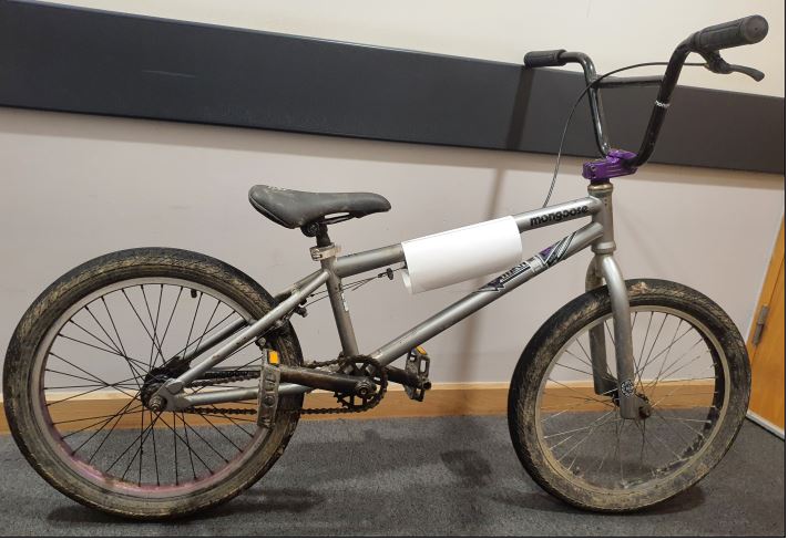 Bike found In Haywards Heath, if you are the owner of this bike, please contact us on 101 or via our on-line web page at, spkl.io/6018425QK quoting reference 47240032455. #Midsussex #PCSO43288