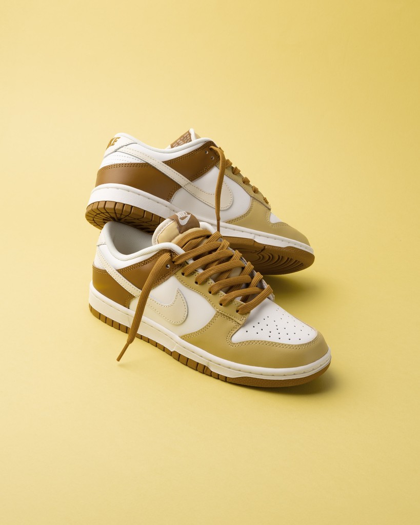titoloshop's tweet photo. Last sizes of the Nike Dunk Low Retro «Bronzine» at Titolo
style code: FZ4042-716
Link in bio!
#nke #dunk #bronzine https://t.co/O6n7nlHjvo