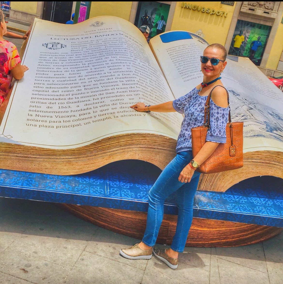 ViTroBal's tweet photo. Día Internacional del Libro 📖 https://t.co/16FlveLyiI