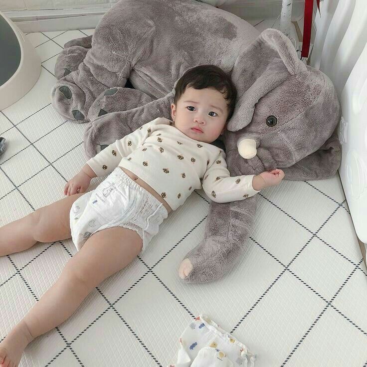 stinvy's tweet photo. om geo selamat debut solo ya, maaf agak mager bayi nya tapi semoga promosi musik baru nya lancar dan dapat banyak wanggh biar bisa jajanin billy. 🤩💗 https://t.co/mUHVKprNI0