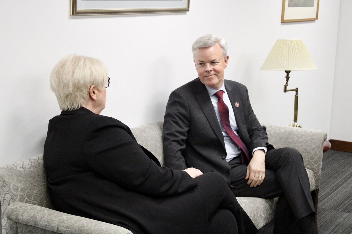 Thanks to US Consul General Baxter Hunt for joining us for a very productive discussion at City Hall yesterday. There’s so much to gain from strengthening our ties and working together to uplift our economies. @usconstoronto 🇨🇦🇺🇸