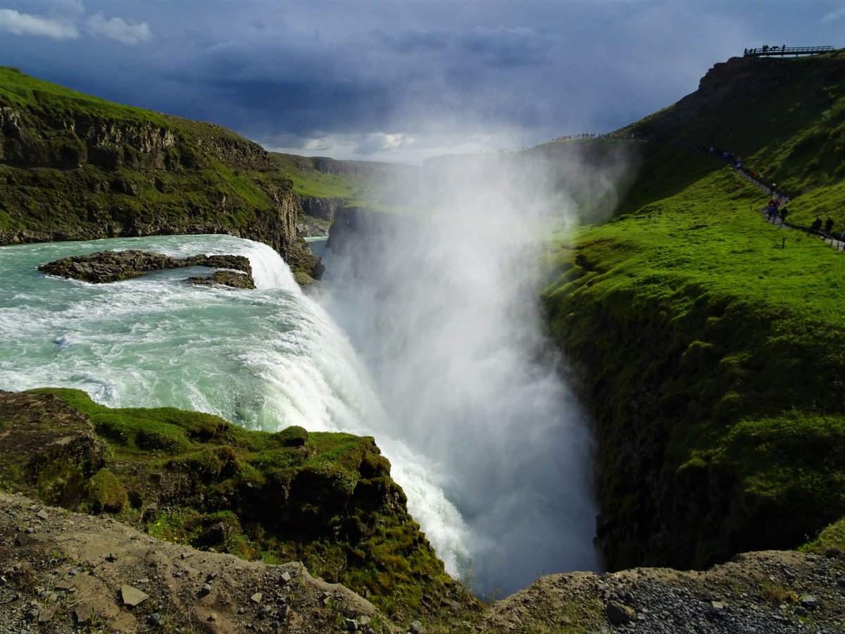 Iceland just gets better every day! The perfect country for a road trip to explore.

raysofadventure.com/iceland-in-one…

#TravelTuesday #Travel #Iceland #RoadTrip