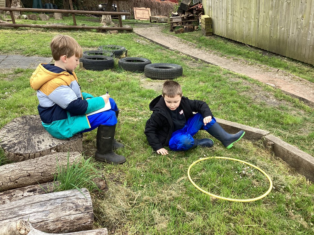 highstreetps's tweet photo. #Hspsy2 using tallies to count daisies in the forest https://t.co/WZaqFW0vnw