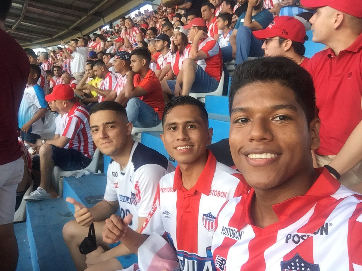 moise727's tweet photo. @fmcvconjunior @FMCVidas @AufgeSas @MuseoRojiBlaMLM @insolado @JunioristasVpar #SurconFMCV 03 https://t.co/9kgPLjF1Uw