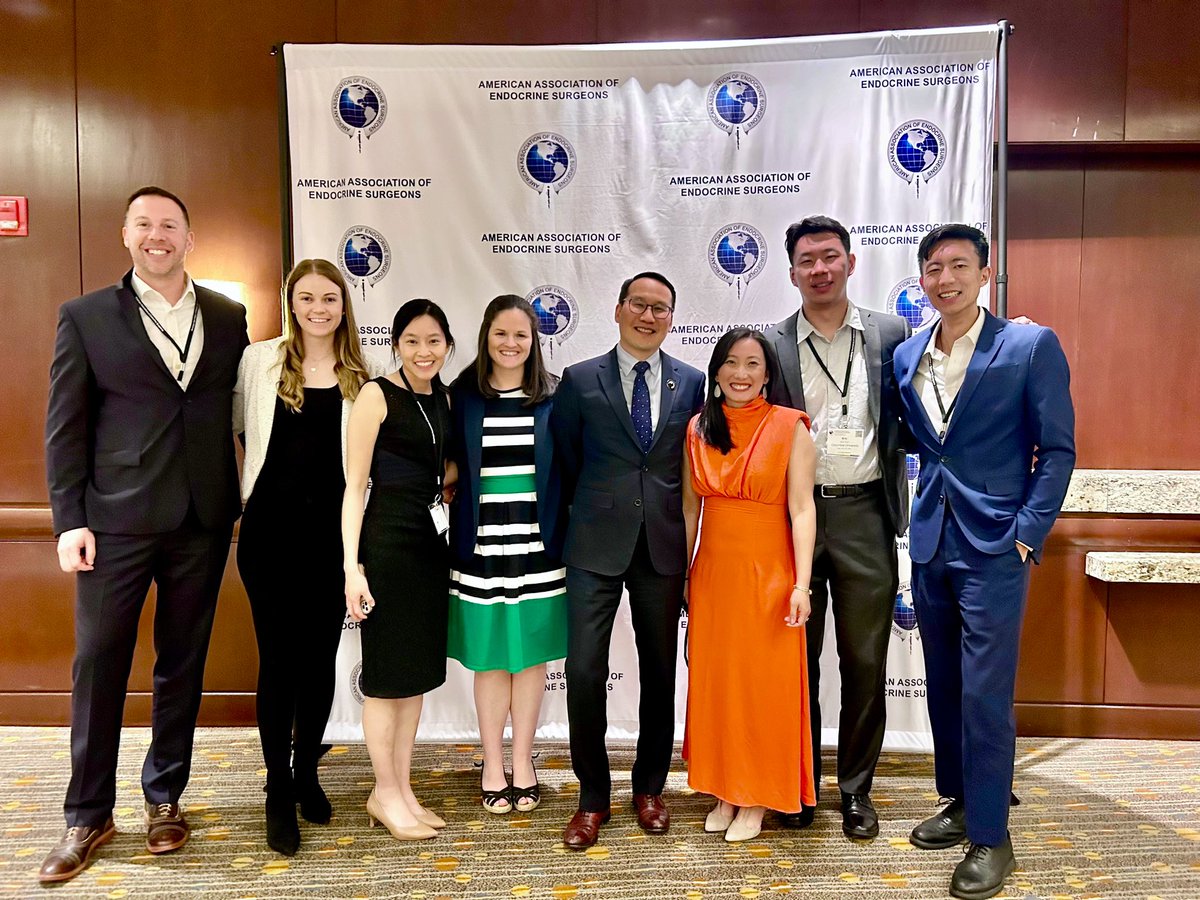 This is an @TheAAES appreciation post for all the mentors/friends that I have met through this org (many not pictured but tagged) who make me feel so welcome and included each year as a medical student. Already looking forward to #AAES2025 👀 @ttuhscmed @CUEndoSurg