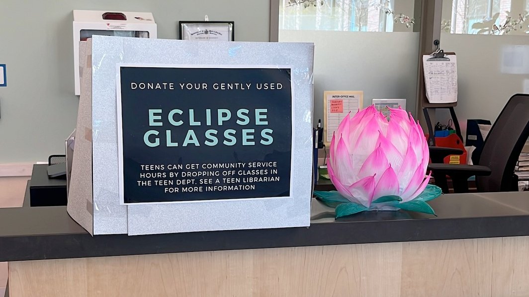 Your library is hosting a donation drive for used/unused #eclipse glasses through the end of May. Boxes are located at the Dix Hills Public Service Desk & Teen Desk. All donations will be sent to an organization recommended by Suffolk County Library System.