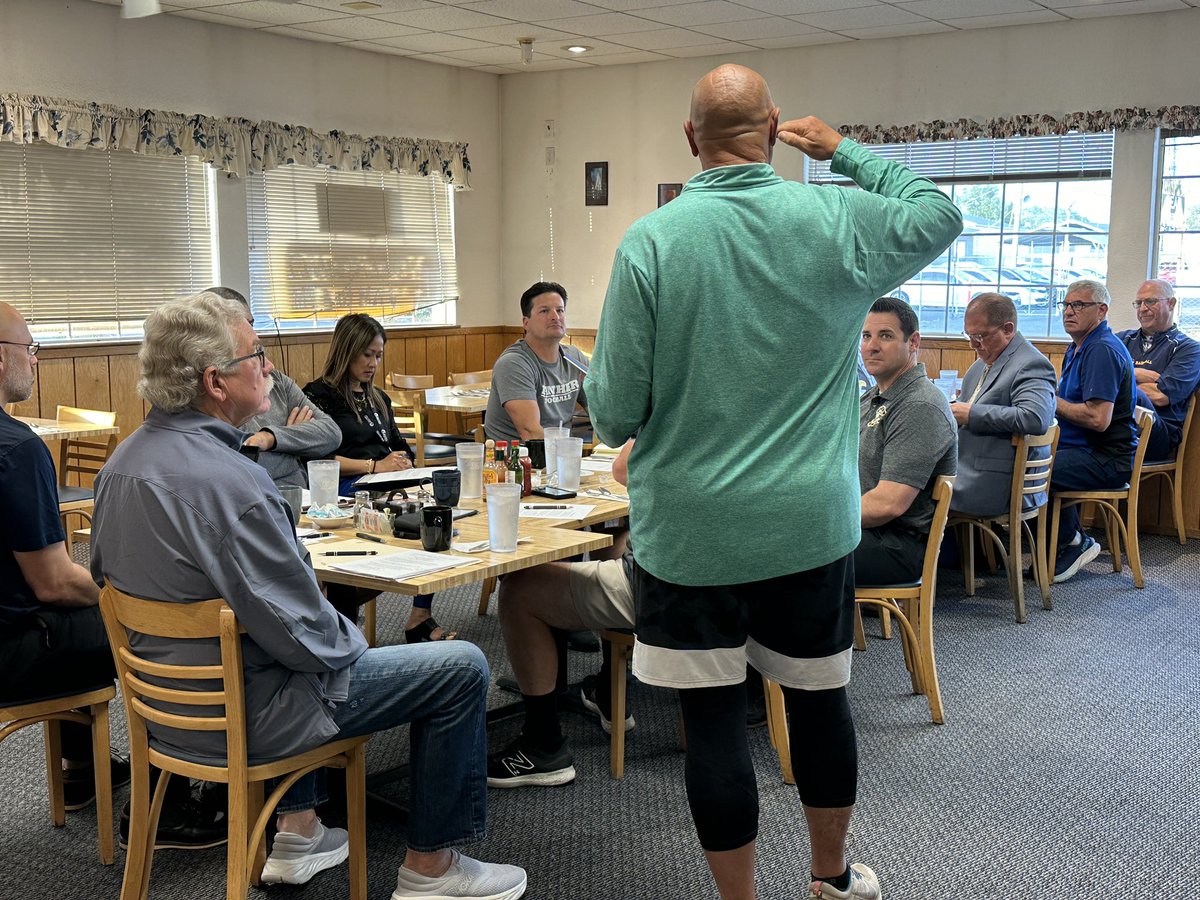 CCAL Leadership Team meeting this morning at the Old Mill Cafe. Topics:

✔️ Officials Update
✔️ CCAL Track and Field Start Times Update
✔️ 23-24 Budget Review
✔️ 24-25 CCAL Meetings

Check out the full agenda on our website! ccal209.com/agenda