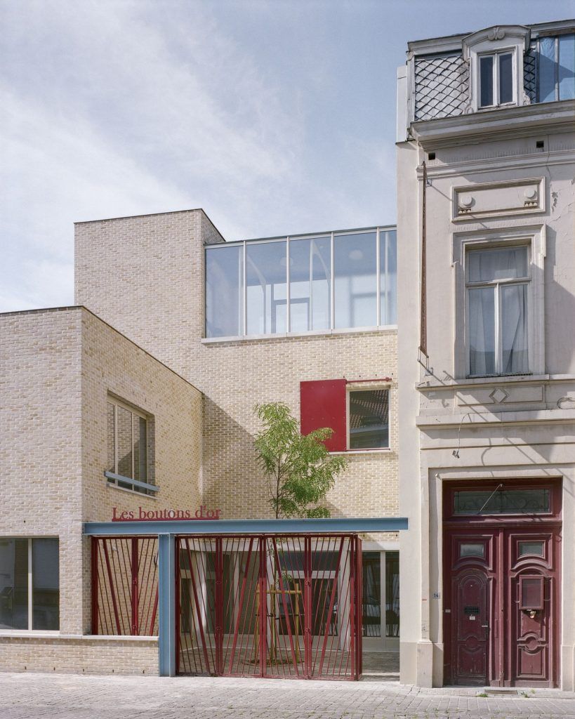afasiaarq's tweet photo. #agmen . Carton123  https://t.co/vfL8COaIID | posted by afasia | daily entries on contemporary art and architecture #afasiaarchzine #afasiaarq | 

Brons . Anderlecht agmen . Carton123 architecten . photos : © Séverin Malaud The existing building of the ‘… https://t.co/aOrnFdEGCA