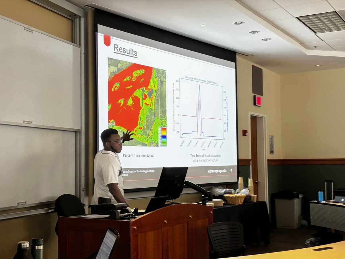 Last Friday, April 19, @ugarivercenter hosted a Climate and Water Research Slam with lightning talks from 30 faculty and student researchers on topics related to water and climate change. Read more here: iris.uga.edu/2024/04/23/hur…