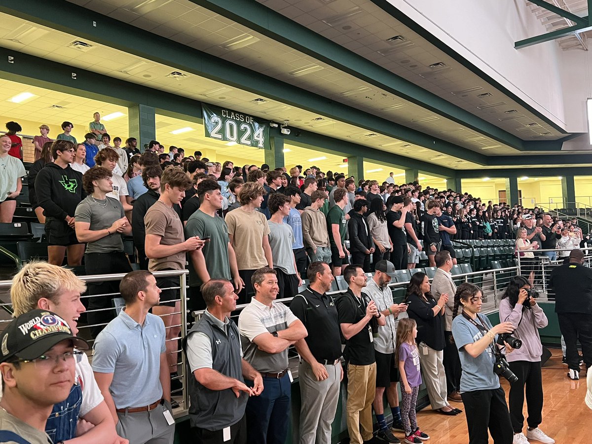 Celebrating our 6A Girls Soccer STATE CHAMPIONS this morning!!!!! Incredibly proud of these young ladies. @PHSWomensSoc will go down in history as the FIRST 6A soccer state title winners in @ProsperISD! It’s a great day to be an Eagle! #ProsperProud