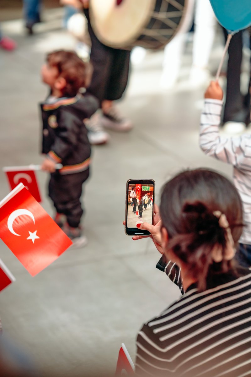 23 Nisan Ulusal Egemenlik ve Çocuk Bayramımız kutlu olsun! 🎈Bando Gösterisi ve Türk bayrakları ile bu özel günü Bilkent Center’da kutlayan tüm misafirlerimize teşekkür ederiz. #23Nisan #BilkentCenter