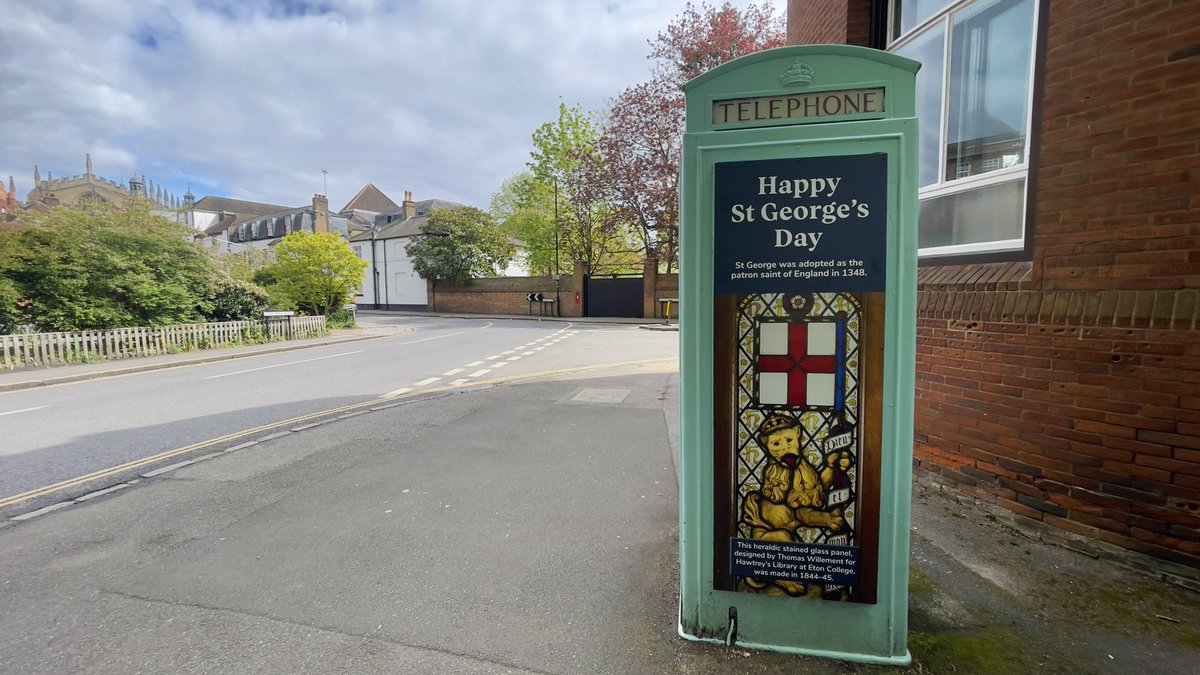 How fitting! Hints of sunshine behind a typically English veil of clouds... Happy St George's Day! 🌹 #StGeorge #StGeorgesDay #SaintGeorgesDay