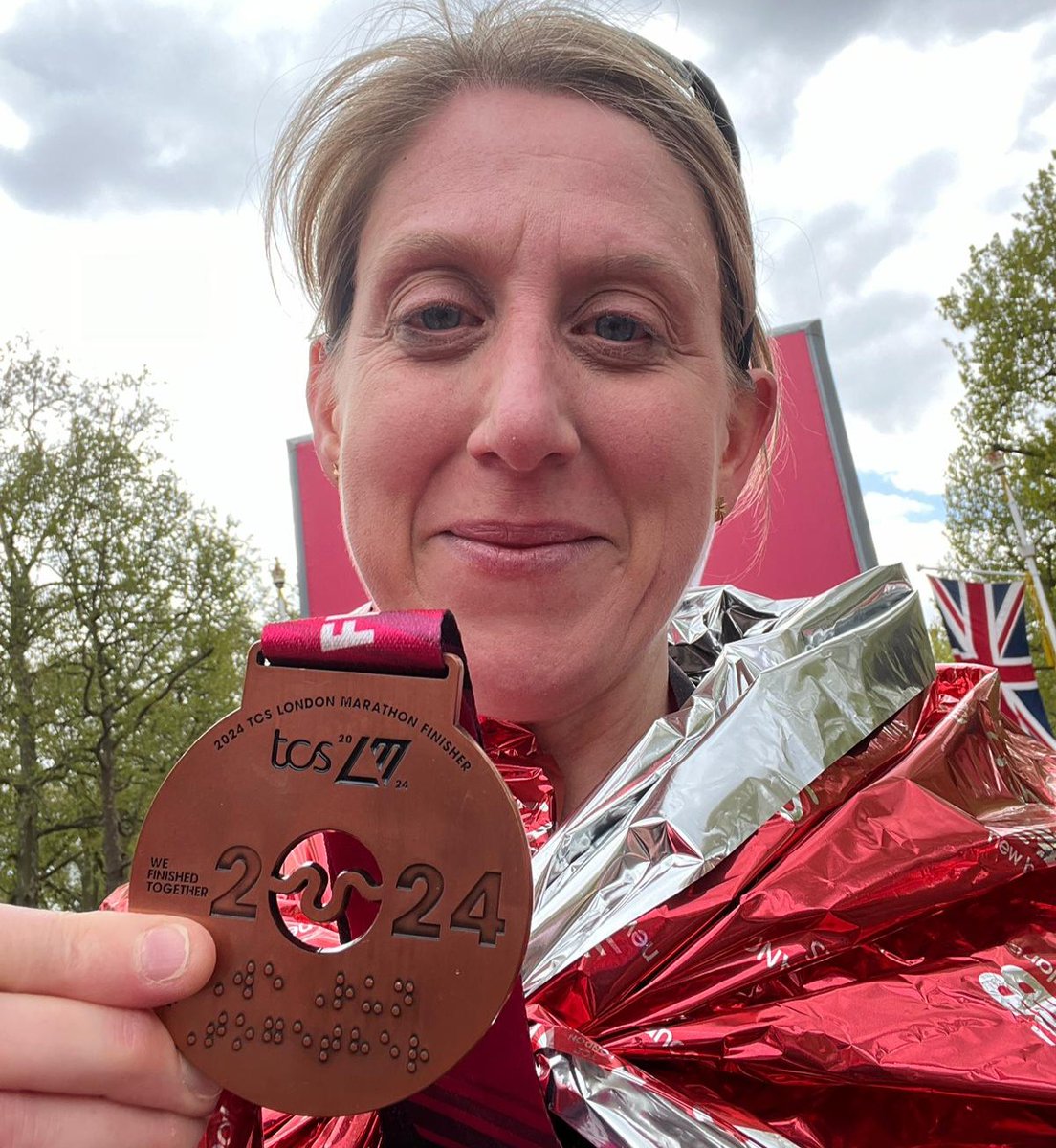 AccessSport's tweet photo. This weekend Helen Rowbotham, Access Sport's Chief Executive, ran the TSC London Marathon, completing the 26.2-mile course in 4hrs 7 minutes and 59 seconds!
Head to our website to hear Helen’s thoughts about the day – https://t.co/hawgJQcS7U
#StandForInclusion https://t.co/ifaNTheUd3