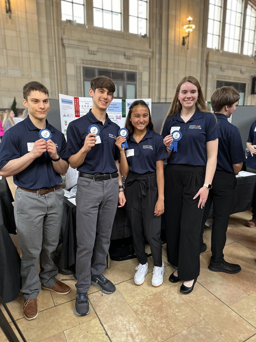 🏆TOP TEN: Congratulations to one of our outstanding engineering teams for earning a Top 10 recognition at the #PLTW Senior Showcase at @UnionStationKC! These seniors just got back from presenting their project to @NASA engineers in Houston for the @NASAHUNCH program.