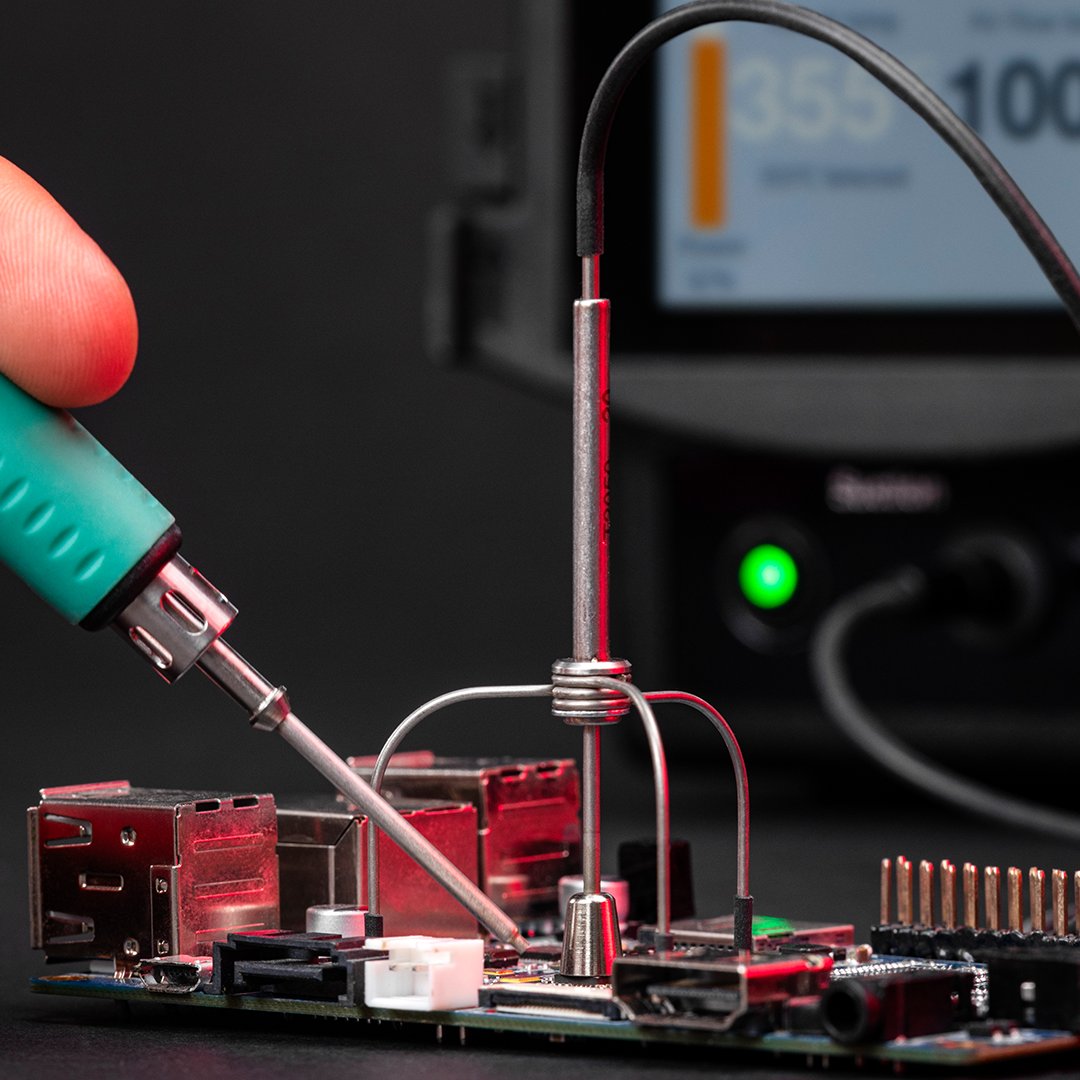 JBCTools's tweet photo. Great photos of our JNA High-Precision Hot Air Station! 

Discover more: https://t.co/9tFuiXf9dr

If your soldering application requires a special tip design: customtips@jbctool.com

#engineering #electronics #handsoldering #highprecision #JBCtools #rework #technology #PCB #PCBAs https://t.co/2acZWMwTHy