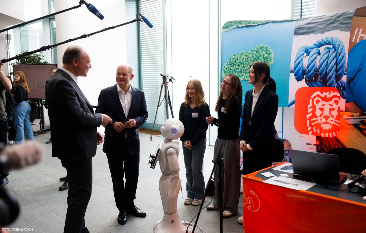 Initiative D21 tweet media