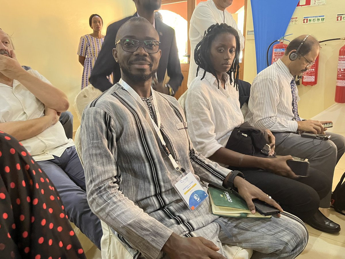 rampao_network's tweet photo. C'est fantastique de voir les membres du RAMPAO s'impliquer activement dans le 11ème forum marin et côtier du #PRCM !
Nous y sommes pour partager notre expertise en matière de gestion et de gouvernance des AMP dans la region.
Suivez-nos réseaux sociaux pour être au parfums de nos événements spéciaux qui vont se dérouler tout au long du forum.
- - - - -
#ConservationMarine #Fomaco2024
