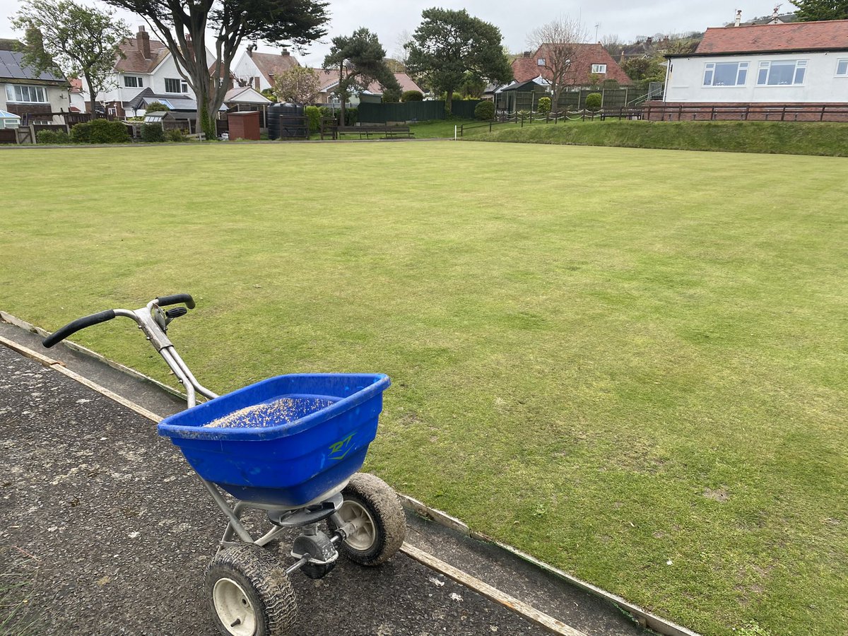 360GroundCare's tweet image. A Bits and Bobs kind of a day ….. Lawn sand application on Bowling Green to kill off some moss, Selective Herbicide Fairways and Rough at Golf club and Scarifying large domestic Lawn #grass #scarifying #Lawns #Golf #bowls