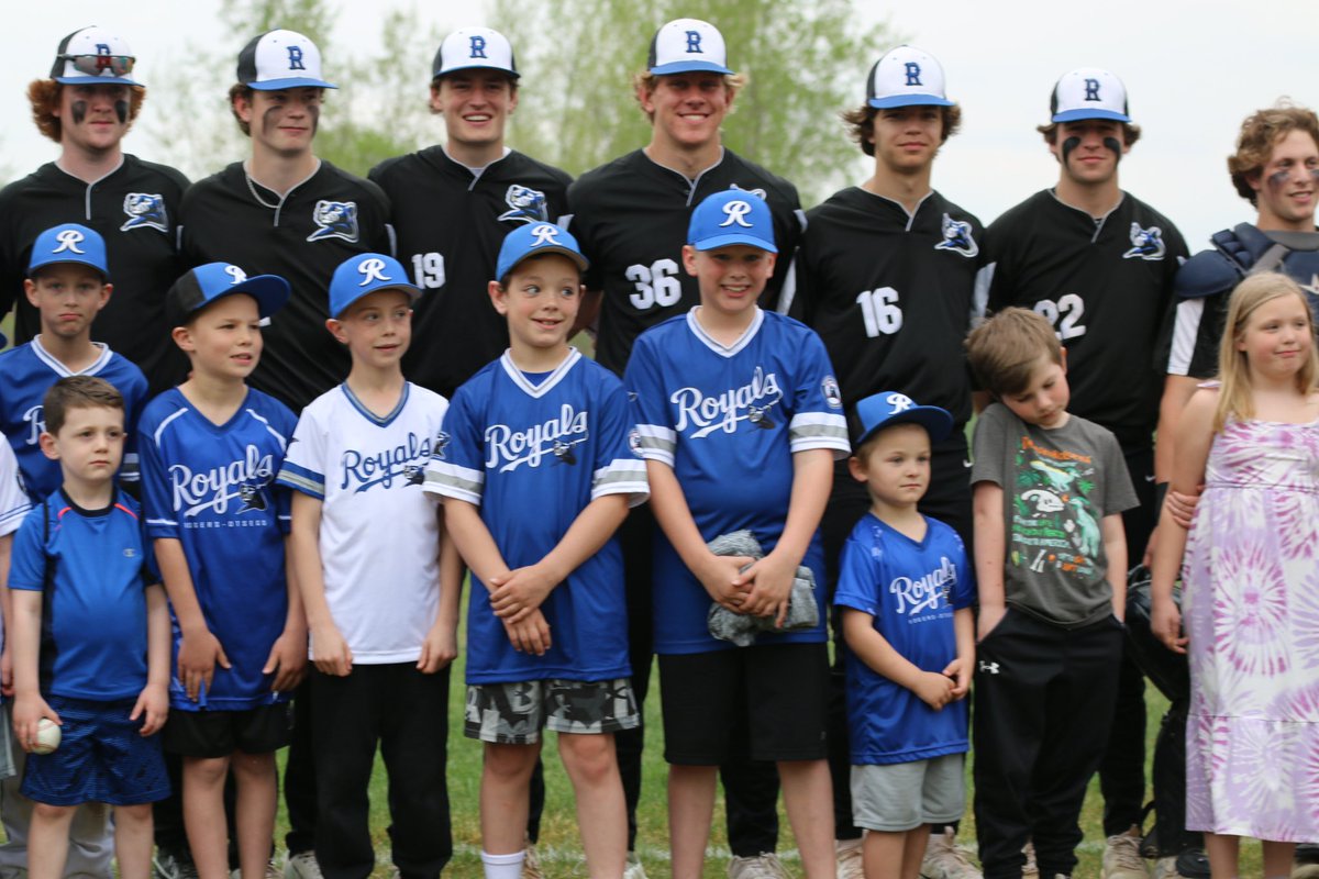 BaseballRoyals's tweet photo. Youth Night | Senior Night
Tuesday, May 7th:

*Free admission &amp; food!
*Free swag bags for youth that pre-register plus prize giveaways between innings!
*Youth on field for anthem!
*Autographs!

CLICK LINK BELOW FOR MORE DETAILS AND TO PRE-REGISTER!

https://t.co/d3kVKxYJ77 https://t.co/G7seMxwTTA