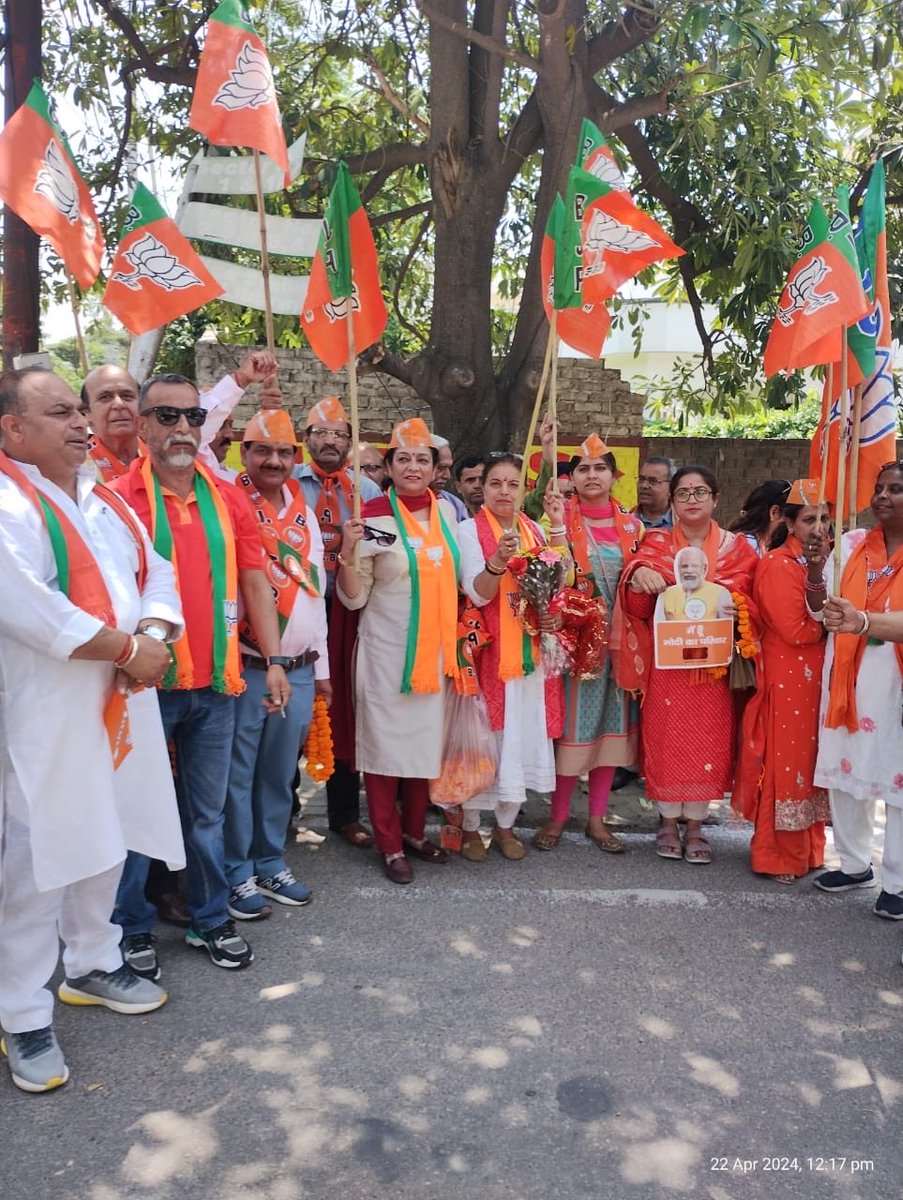 Neena Gupta (@coporatorneena) on Twitter photo 