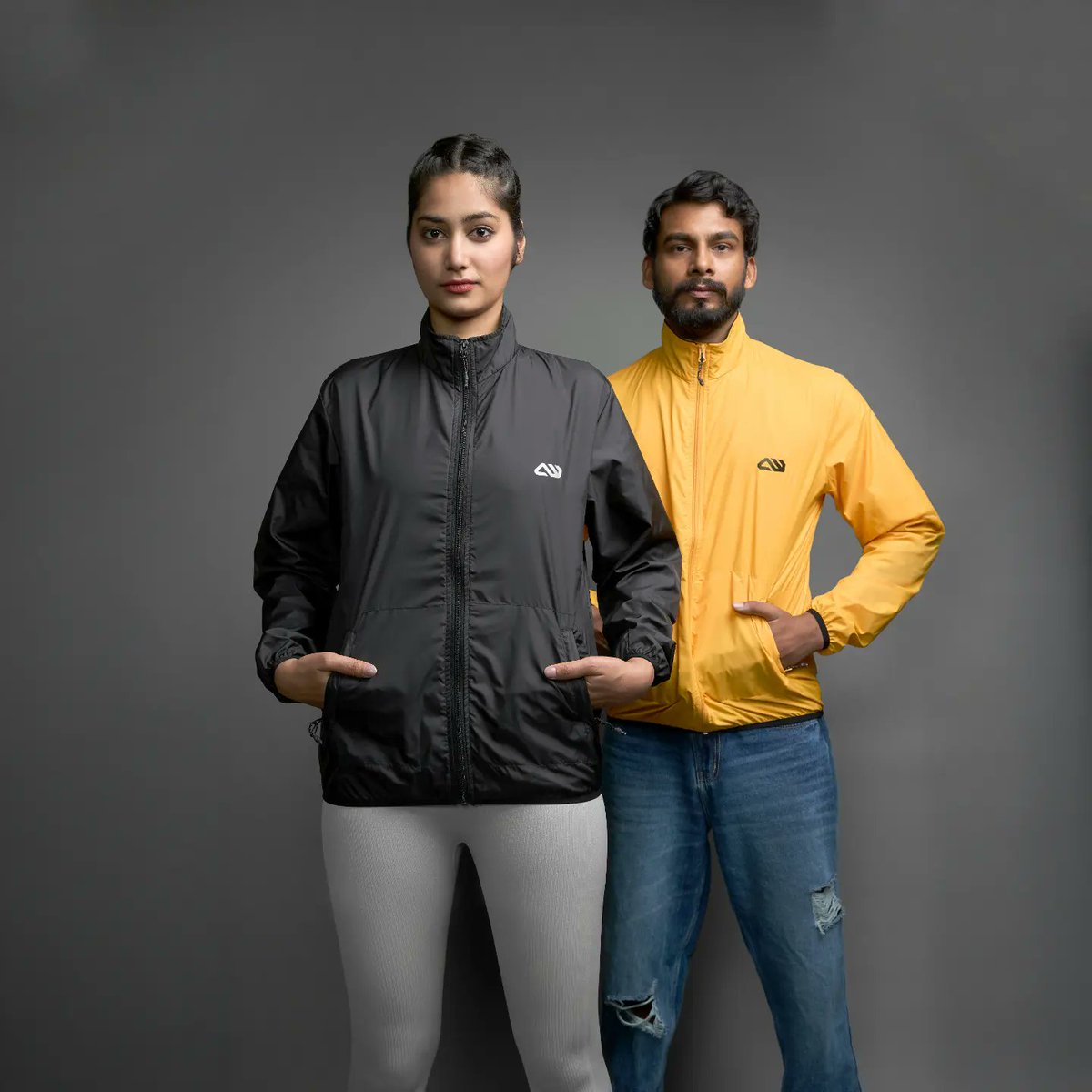 AdventureWorx's tweet image. Stay light, warm, and visible with our Windcheater Jacket featuring water repellency, fleece-lined neck, and reflective detailing⚡️
#goexplore #windcheaters #mountain #windy #jackets #reflectivedetailing #waterrepellent #windcheaterjackets #unisex #adventureworx #madeinindia🇮🇳