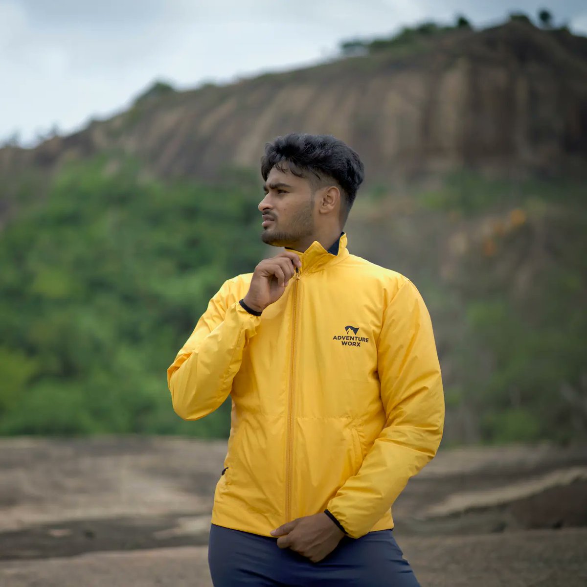 Stay light, warm, and visible with our Windcheater Jacket featuring water repellency, fleece-lined neck, and reflective detailing⚡️
#goexplore #windcheaters #mountain #windy #jackets #reflectivedetailing #waterrepellent #windcheaterjackets #unisex #adventureworx #madeinindia🇮🇳