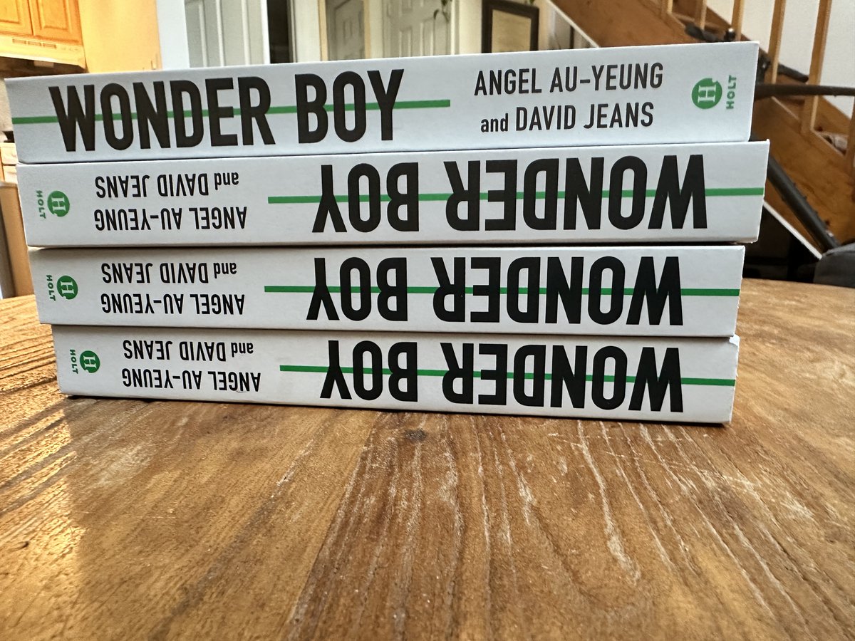 DavidJeans2's tweet image. The WONDER BOY paperback is here!
We're excited to share the story of Zappos leader Tony Hsieh, whose rise and fall told the quintessential Silicon Valley tragedy.
"Mandatory reading for anyone who is interested in big tech" - New Yorker
On sale here: amazon.com/Wonder-Boy-Zap…
