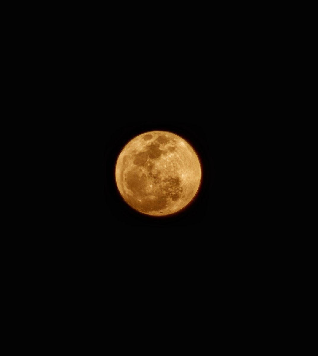 The moon today! 😍🧡