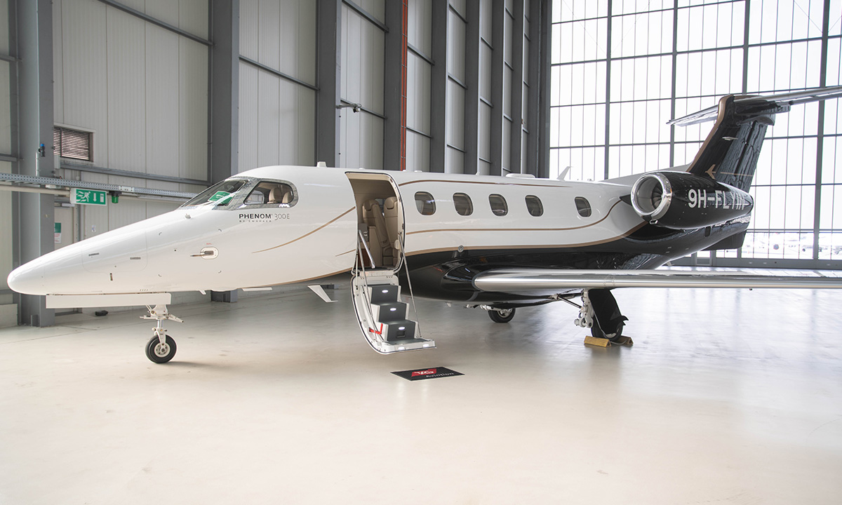 🚀 Exclusive #EmptyLeg Alert! 📷 Fly from Paris to Nice in style on April 26 morning with a nearly new Phenom 300E. Perfect for groups up to 8. 📷x1jets.com. #X1Jets #PrivateFlight #ElevatedTravel #parisnice