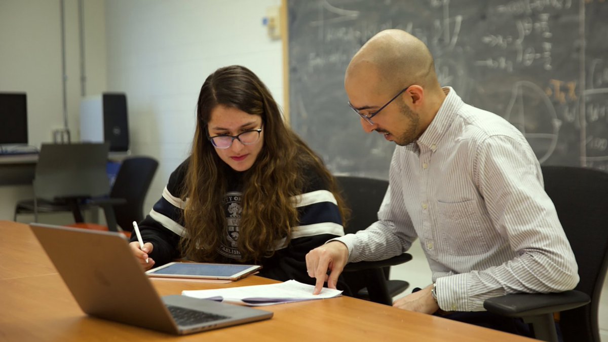 With support from the Ontario Early Researcher Award, #UofTEngineering professor John Simpson-Porco is developing data-driven controllers for Ontario’s electric grid that will ensure reliability as Canada moves towards its 2050 net-zero goal. Read more: uofteng.ca/ic7eNd