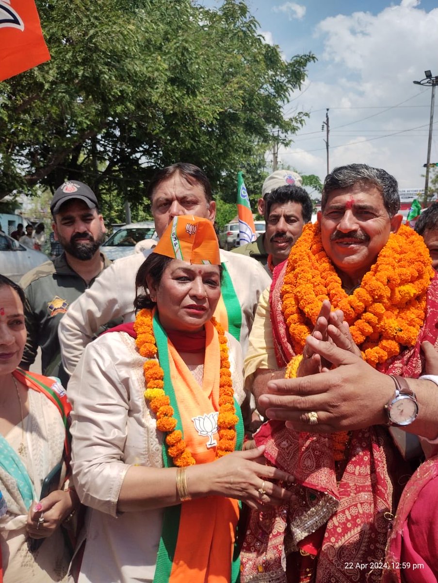 Neena Gupta (@coporatorneena) on Twitter photo 