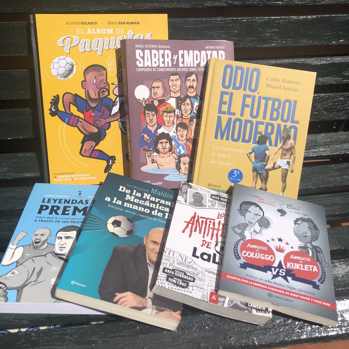 Cromomania1's tweet photo. 📚 Feliz #DiaDelLibro https://t.co/s7rqUX7nLS