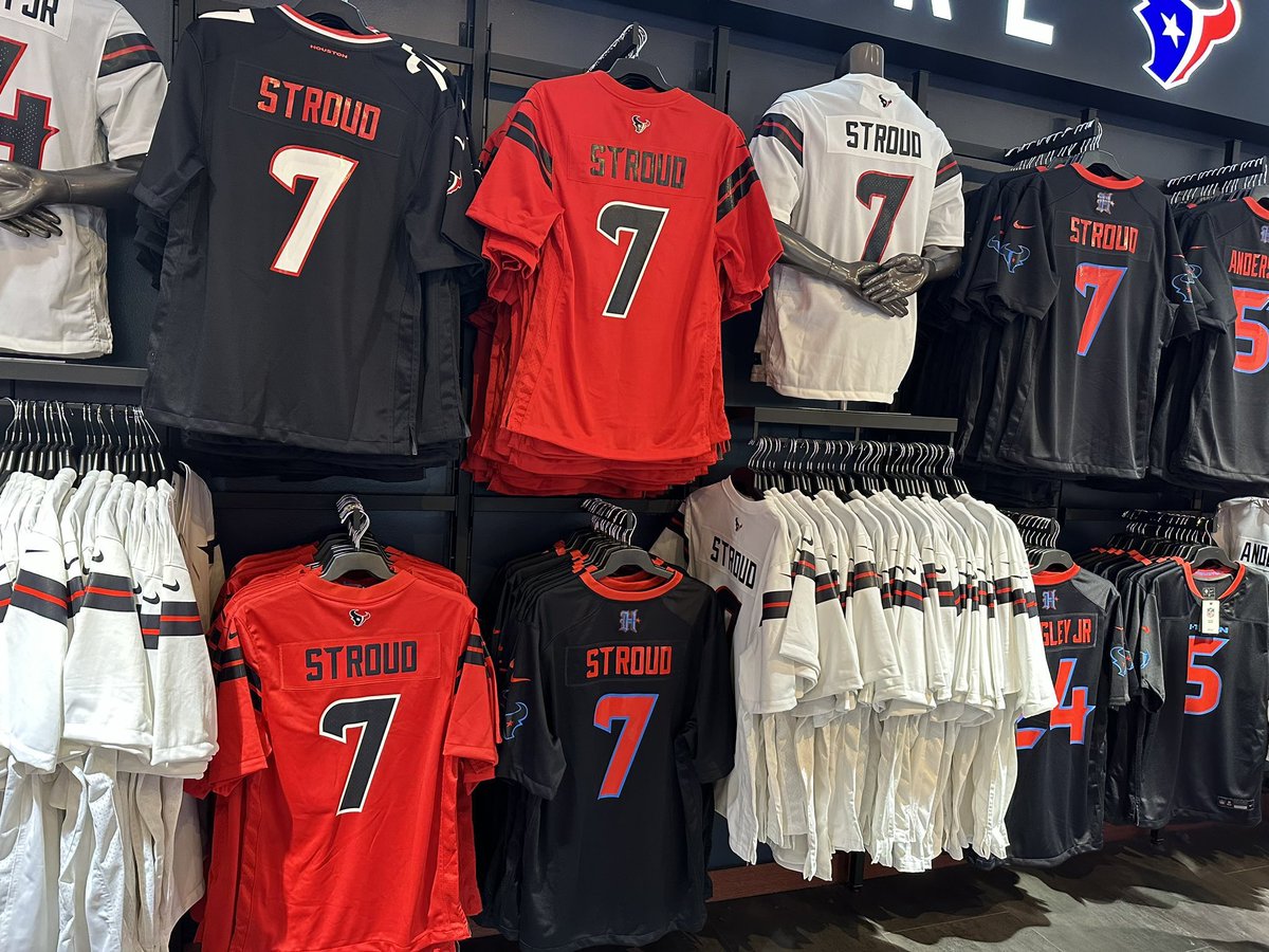 JamesRoyNFL's tweet photo. First look at the new Texans jerseys: https://t.co/5u9mvCbE2i